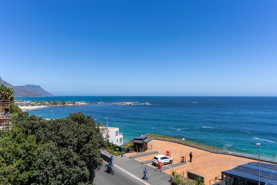 5 Bedroom Property for Sale in Clifton Western Cape